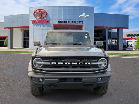 Used 2024 Ford Bronco Outer Banks AWD/4WD image 3