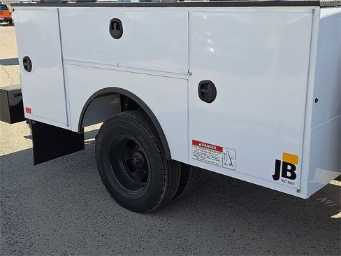 New 2026 RAM 3500 Tradesman image 8