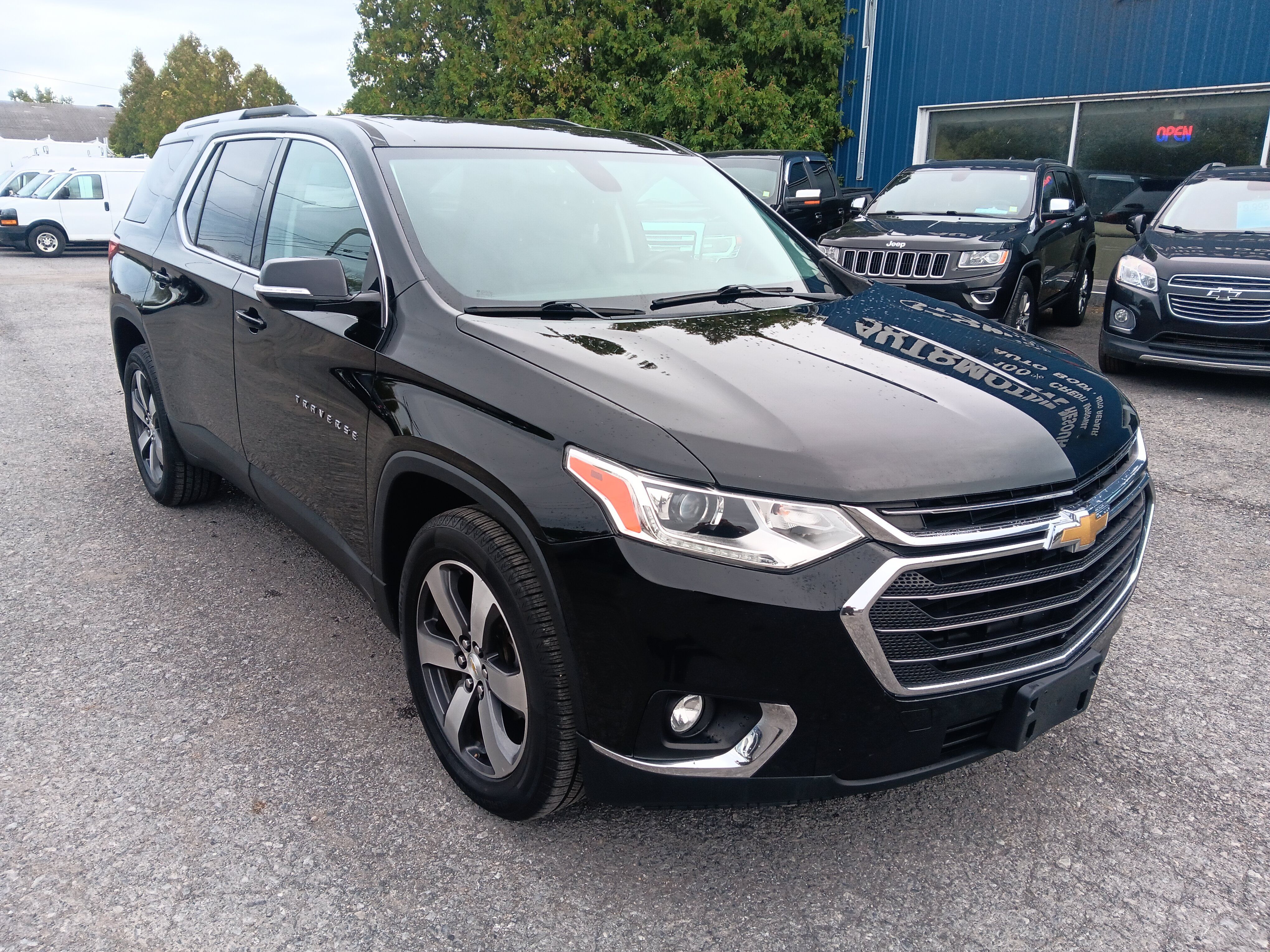 Used 2018 Chevrolet Traverse LT AWD/4WD image 7