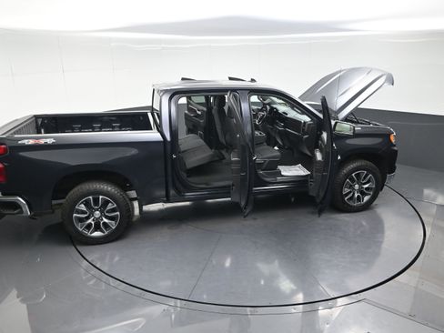 Used 2023 Chevrolet Silverado 1500 LT image 14
