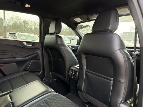Used 2025 Ford Escape ST-Line FWD image 18