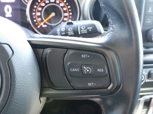 Used 2020 Jeep Wrangler Sport image 19