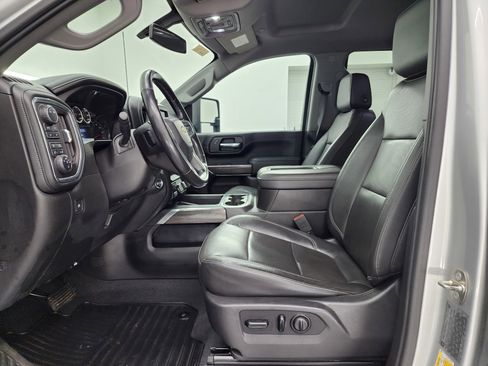 Used 2020 Chevrolet Silverado 3500 LTZ w/ LTZ Plus Package image 8