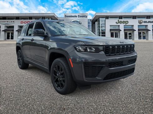 New 2026 Jeep Grand Cherokee Altitude AWD/4WD image 2