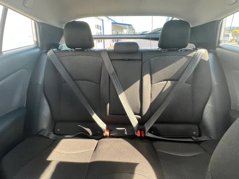 Used 2021 Toyota Prius LE FWD image 22