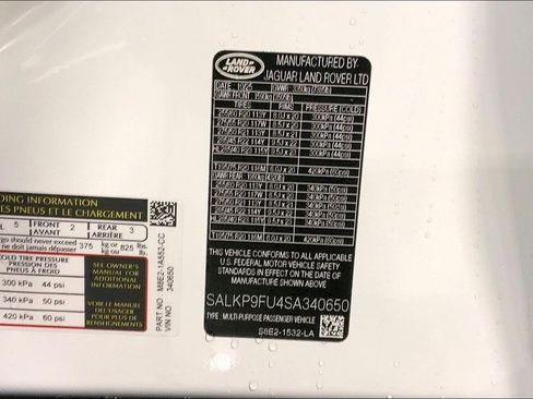 New 2025 Land Rover Range Rover SE image 18