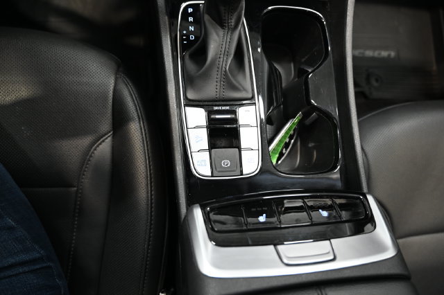 Used 2023 Hyundai Tucson SEL w/ Convenience Package FWD image 18