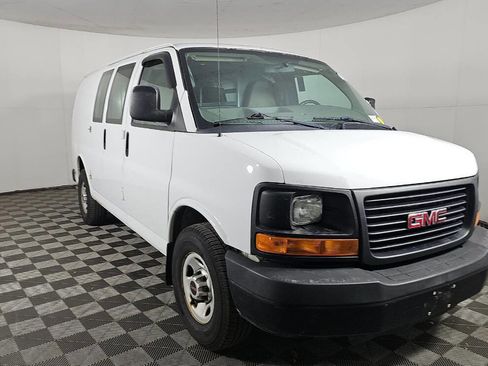 Used 2013 GMC Savana 2500 w/ Power Package image 11