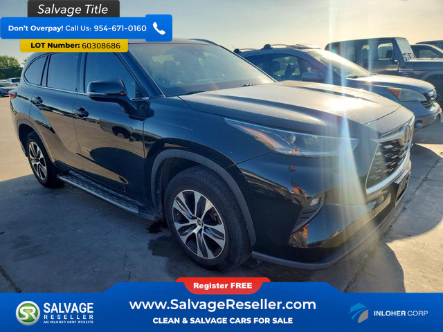 Used 2021 Toyota Highlander XLE FWD image 5