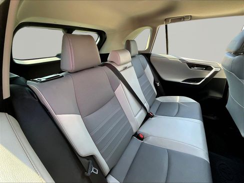 Used 2019 Toyota RAV4 Limited w/ Limited Grade Weather Package AWD/4WD image 25