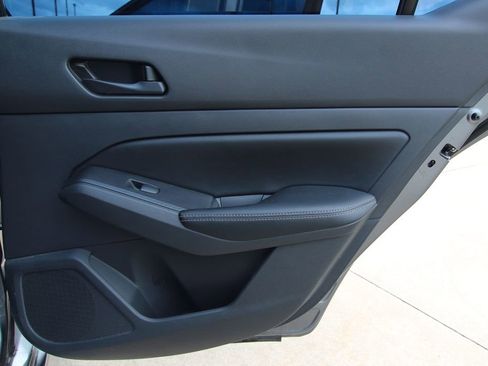 Used 2024 Nissan Altima 2.5 SV w/ SV Premium Package image 36