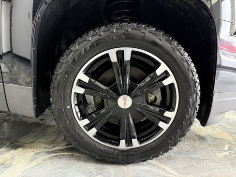 Used 2017 GMC Terrain SLE image 29