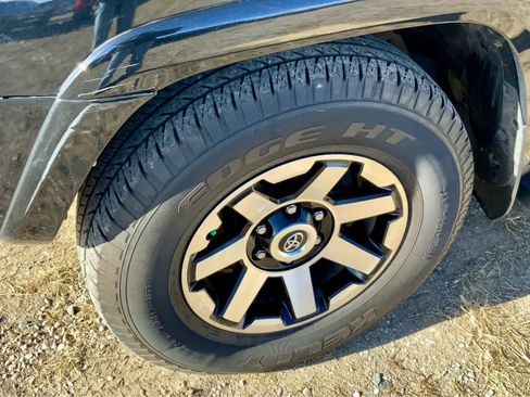 Used 2020 Toyota 4Runner TRD Off-Road Premium image 20