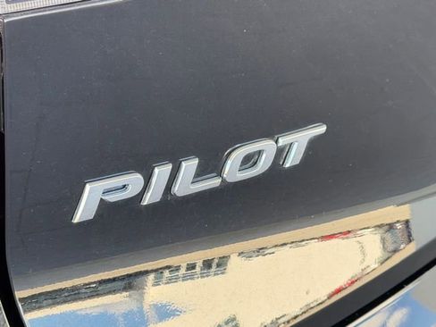 Used 2022 Honda Pilot Sport image 12