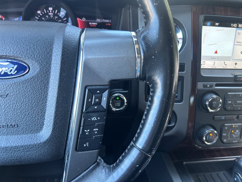 Used 2017 Ford Expedition Platinum RWD image 22