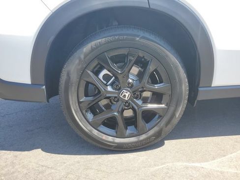 Certified 2025 Honda HR-V Sport image 5