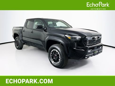Used 2025 Toyota Tacoma TRD Off-Road image 1