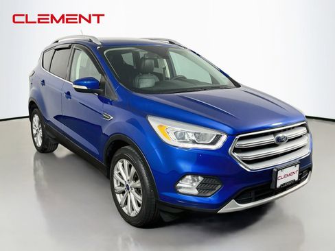Used 2017 Ford Escape Titanium AWD/4WD image 4