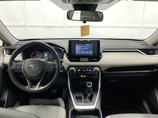 Used 2019 Toyota RAV4 XLE Premium FWD image 14
