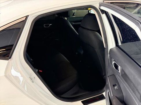 Used 2023 Honda Civic LX image 19