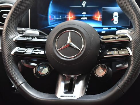 Used 2023 Mercedes-Benz C 43 AMG 4MATIC Sedan image 22