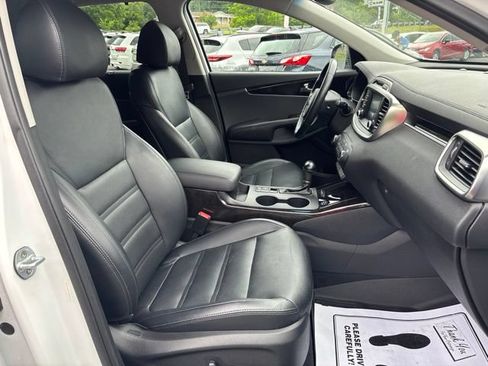 Used 2018 Kia Sorento EX w/ EX Advanced Touring Package AWD/4WD image 22