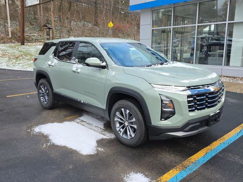 New 2026 Chevrolet Equinox LT w/ Convenience Package II image 1