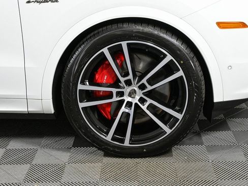 New 2025 Porsche Cayenne Turbo image 47
