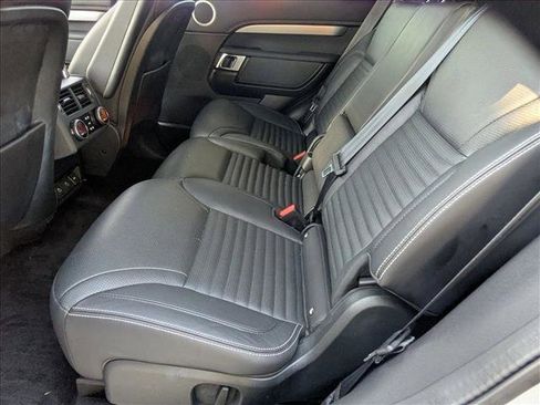 Used 2021 Land Rover Discovery S R-Dynamic image 20