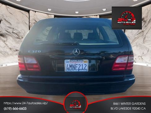 Used 2000 Mercedes-Benz E 320 Wagon image 6