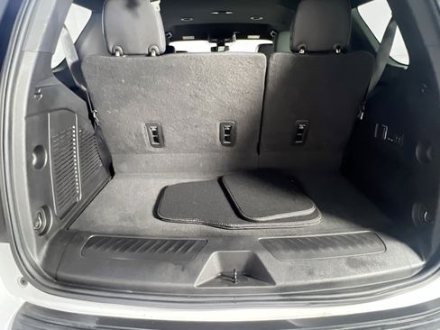 Used 2022 Chevrolet Tahoe LT w/ Luxury Package image 24