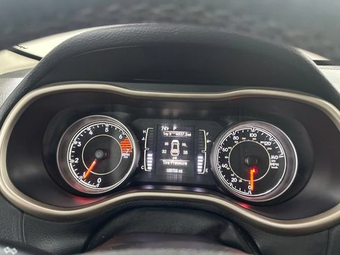 Used 2017 Jeep Cherokee Sport w/ Cold Weather Group AWD/4WD image 42