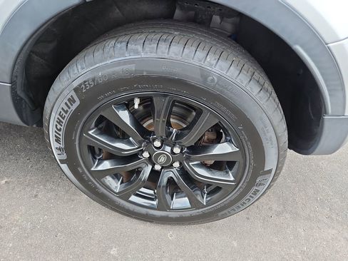 Used 2019 Land Rover Range Rover Evoque image 33