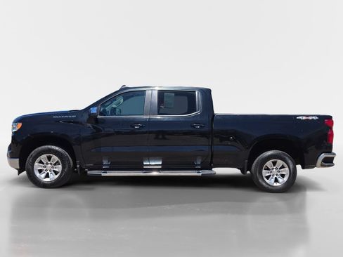 Used 2023 Chevrolet Silverado 1500 LT w/ Protection Package AWD/4WD image 2