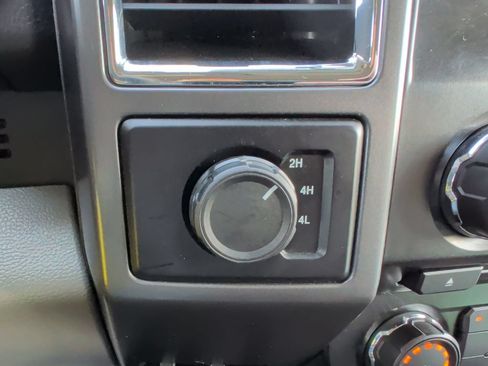 Used 2015 Ford F150 XLT AWD/4WD image 19
