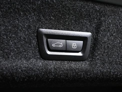 New 2026 BMW 330i xDrive Sedan w/ M Sport Package image 38