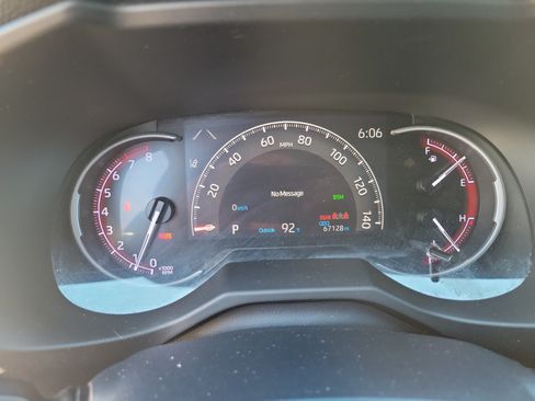 Used 2019 Toyota RAV4 Adventure AWD/4WD image 22