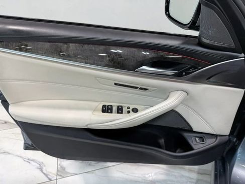 Used 2018 BMW M550i xDrive AWD/4WD image 13