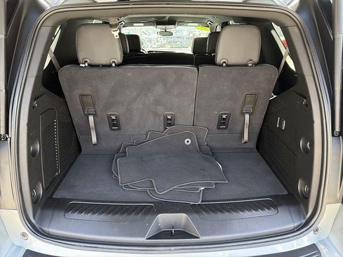 Used 2025 Chevrolet Tahoe LT RWD image 25