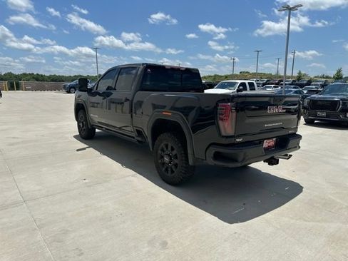 Used 2025 GMC Sierra 2500 AT4 w/ AT4 Premium Plus Package AWD/4WD image 5