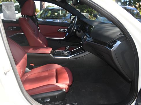 Used 2022 BMW 330i xDrive Sedan w/ Convenience Package image 21