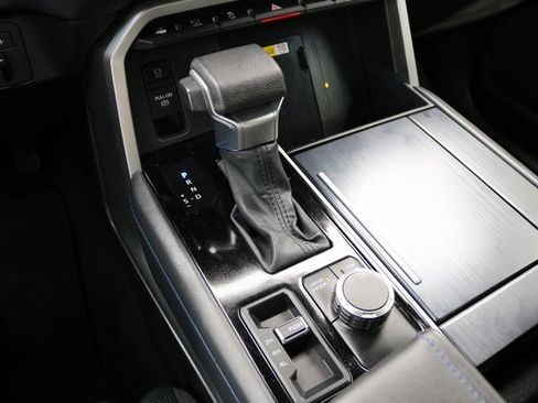 Used 2024 Toyota Tundra Platinum image 26