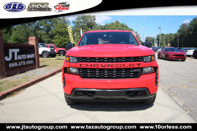 Used 2020 Chevrolet Silverado 1500 Custom w/ Custom Value Package AWD/4WD image 2