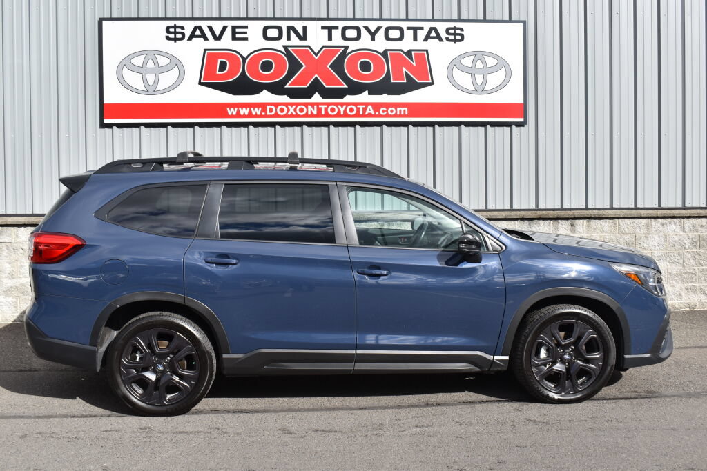 Used 2023 Subaru Ascent Onyx Edition Limited AWD/4WD image 8