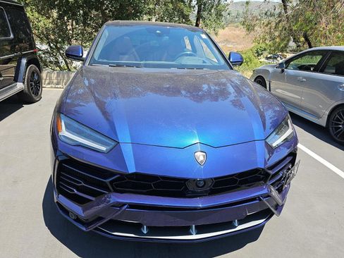 Used 2019 Lamborghini Urus AWD/4WD image 3