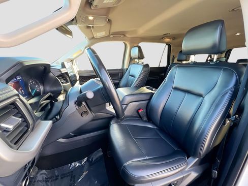 Used 2024 Ford Expedition Max XLT image 21