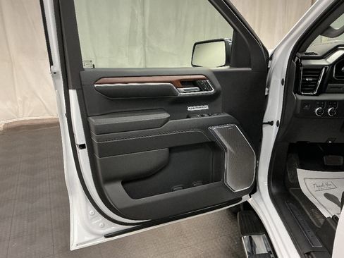 Used 2023 GMC Sierra 1500 Denali AWD/4WD image 24