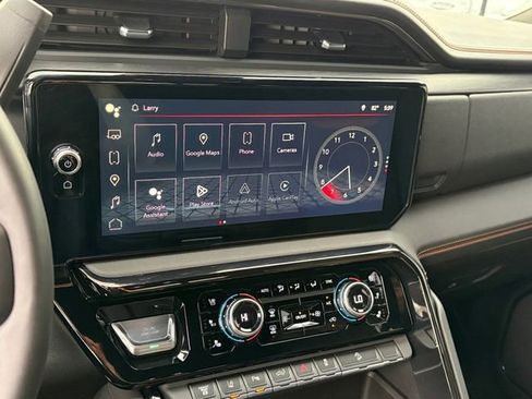 Used 2024 GMC Sierra 2500 AT4 w/ AT4 Premium Plus Package image 10