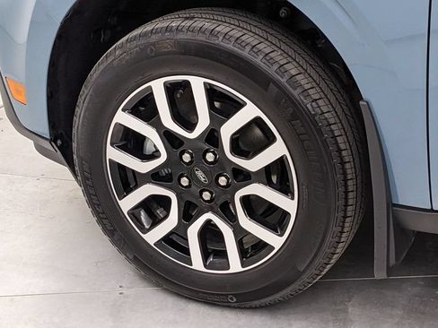 Certified 2023 Ford Maverick Lariat w/ Lariat Luxury Package FWD image 4