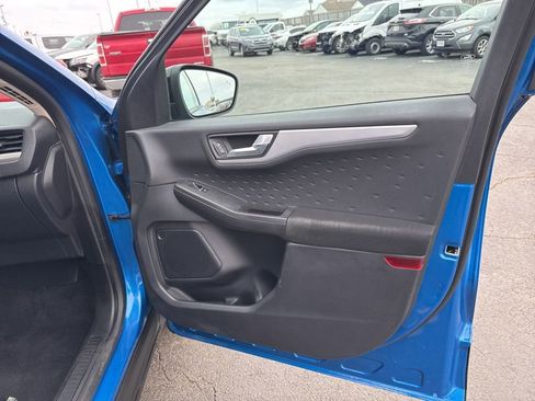 Used 2020 Ford Escape SE Sport image 29